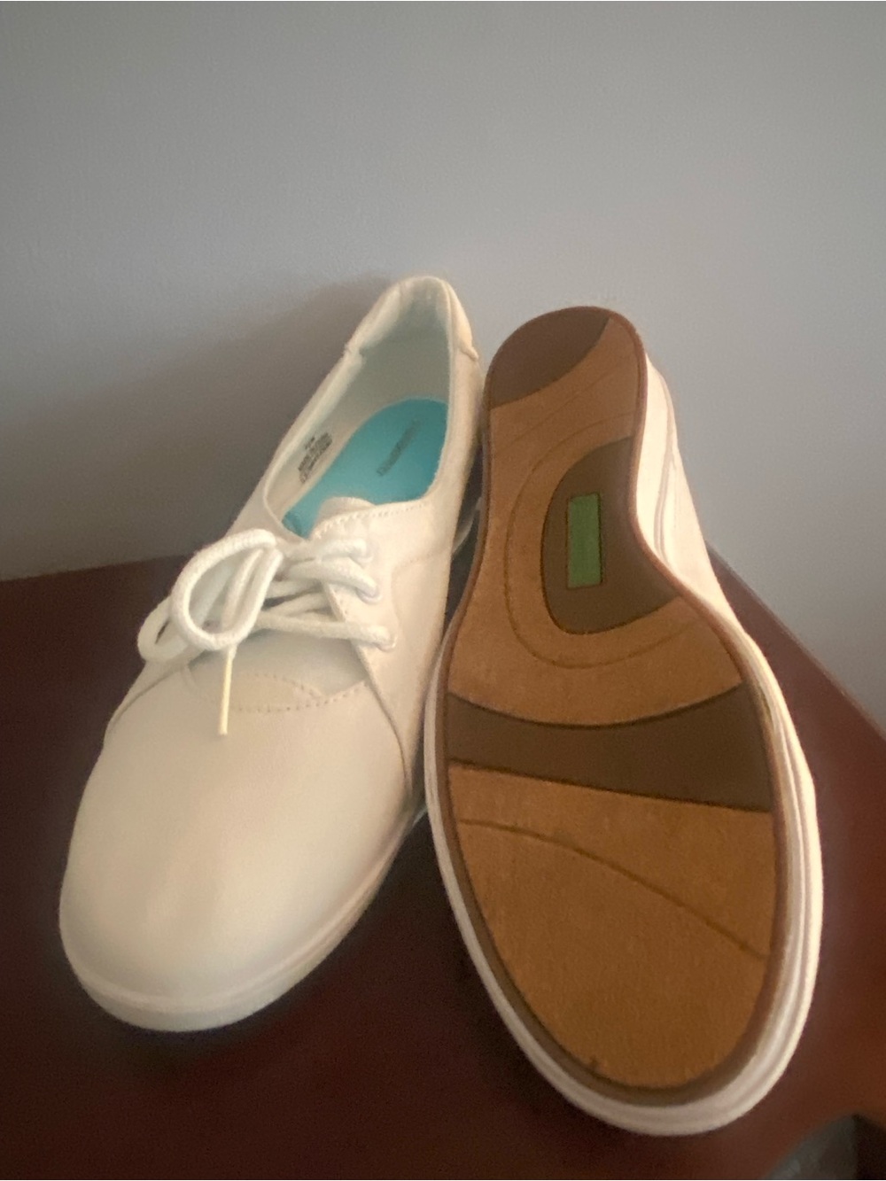 Grasshoppers White Women's Casual Sneakers